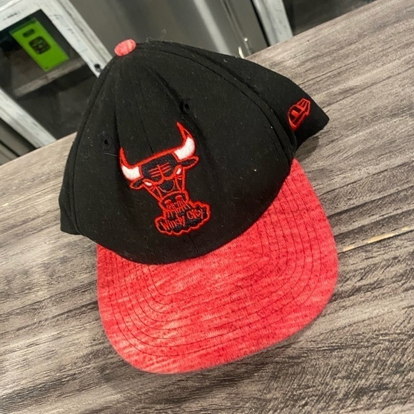 Youth Chicago Bulls Windy City New Era NBA Hat - Picture 2 of 4